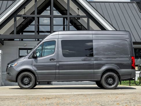 New 2025 Mercedes-Benz Sprinter 2500 image 3