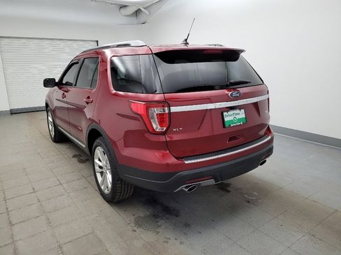 Used 2018 Ford Explorer XLT w/ Equipment Group 202A image 5