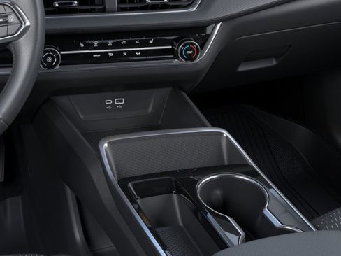 New 2025 Chevrolet Equinox LT w/ LPO, Floor Liner Package image 23