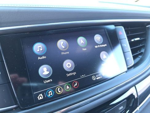 Used 2024 Buick Enclave Premium image 26