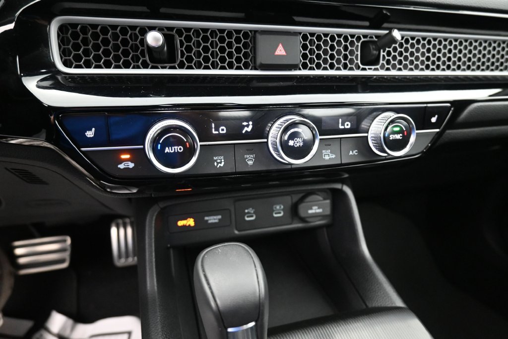 Certified 2025 Honda Civic Sport image 38