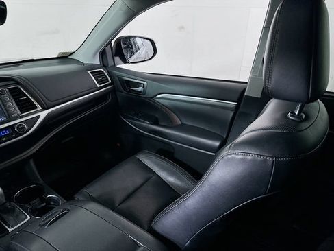 Used 2019 Toyota Highlander Limited AWD/4WD image 26