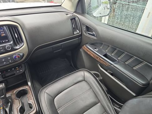 Certified 2021 GMC Canyon Denali RWD image 14