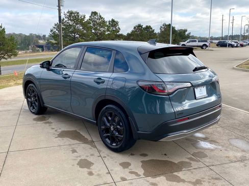 Used 2024 Honda HR-V Sport image 4