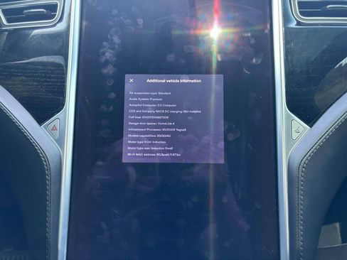 Used 2017 Tesla Model X 75D image 34