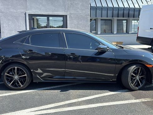 Used 2021 Honda Civic Sport image 2