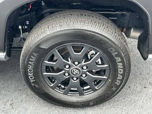 Used 2025 Toyota 4Runner SR5 image 13