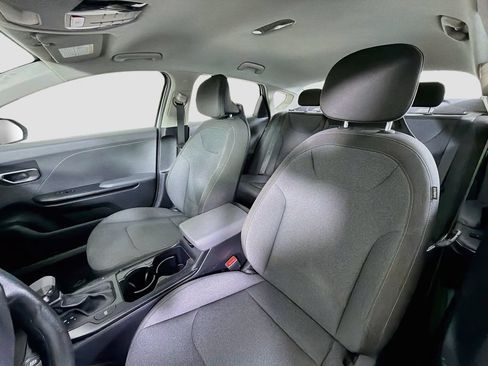 Used 2025 Kia K4 FWD image 14
