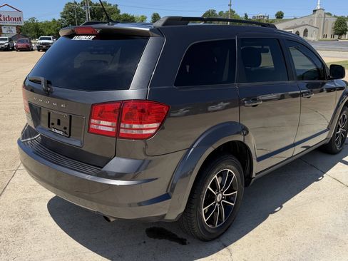 Used 2018 Dodge Journey SE w/ Connectivity Group FWD image 7
