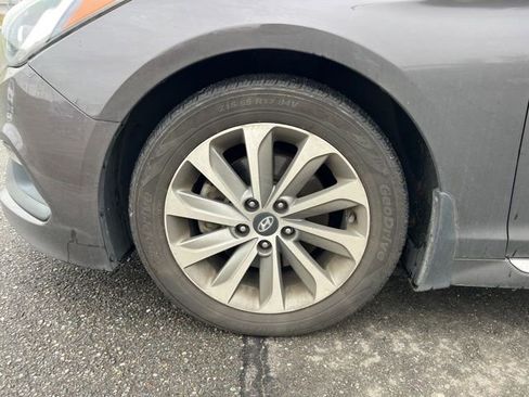 Used 2017 Hyundai Sonata Sport w/ Value Edition Package 02 image 12