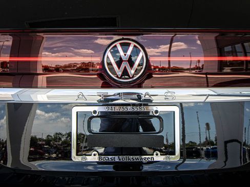 New 2026 Volkswagen Atlas SEL Premium R-Line AWD/4WD image 18