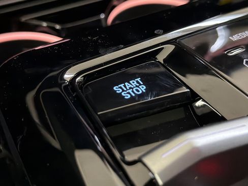 New 2026 BMW i5 eDrive40 image 28