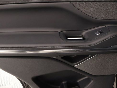 New 2026 Lincoln Navigator Reserve w/ Jet Appearance Package AWD/4WD image 18