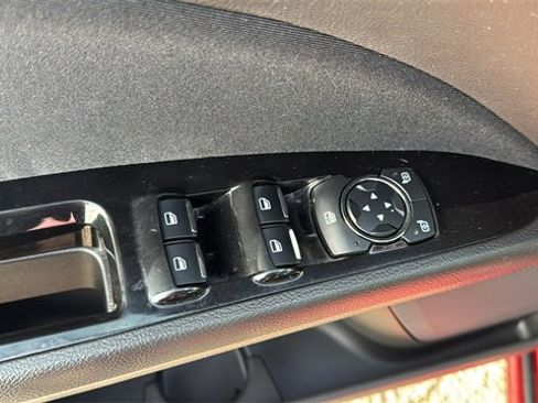 Used 2014 Ford Fusion SE image 10