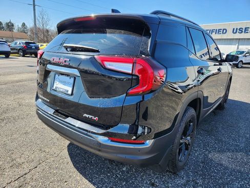 Used 2024 GMC Terrain AT4 image 5