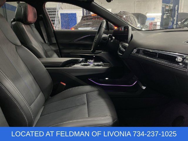 Used 2024 Cadillac Lyriq Luxury w/ LPO, Floor Liner Package AWD/4WD image 29