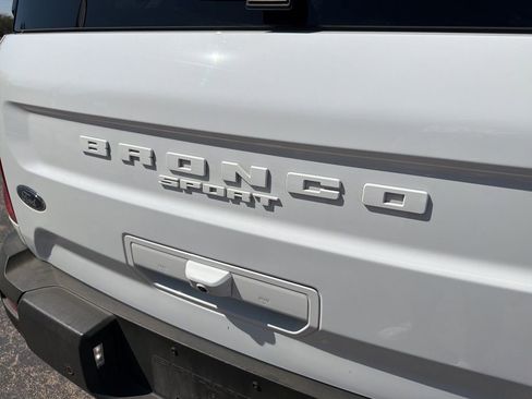 Used 2025 Ford Bronco Sport Badlands image 40