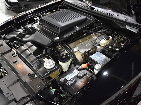 Used 2004 Ford Mustang Mach 1 RWD image 40