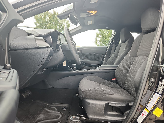 Used 2019 Toyota C-HR LE FWD image 13