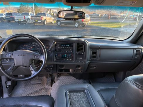 Used 2003 GMC Sierra 3500 SLE image 12