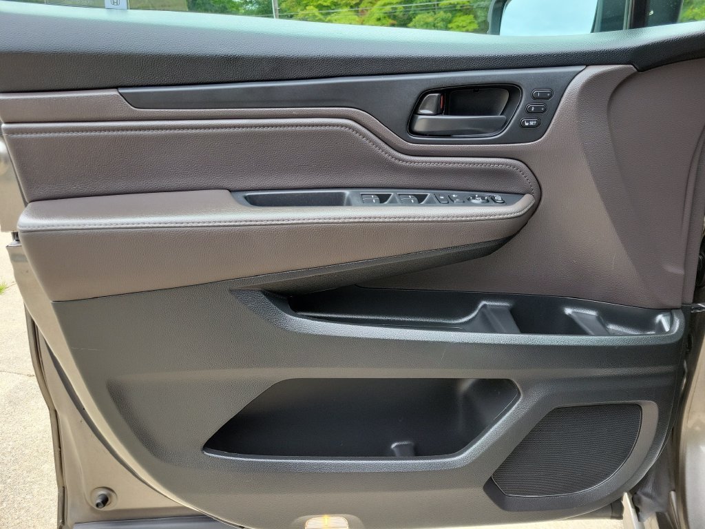 Used 2018 Honda Odyssey Touring image 18