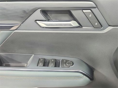 New 2026 GMC Acadia AT4 w/ Super Cruise Package image 33