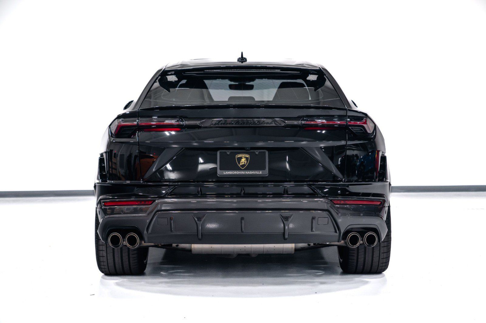 Used 2024 Lamborghini Urus Performante AWD/4WD image 6