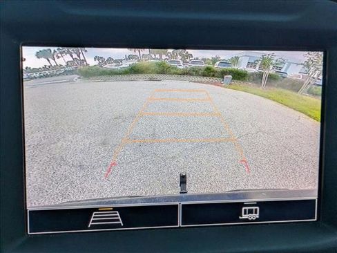 Used 2022 Chevrolet Silverado 1500 Custom image 11