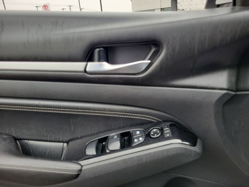 Used 2021 Nissan Altima 2.5 SV image 17