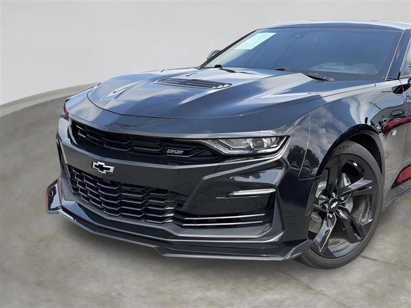 Used 2019 Chevrolet Camaro SS RWD image 5
