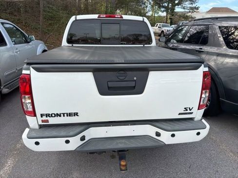 Used 2020 Nissan Frontier SV w/ Midnight Edition Floor Mats image 15