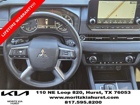 Used 2024 Mitsubishi Outlander SE Black Edition image 10