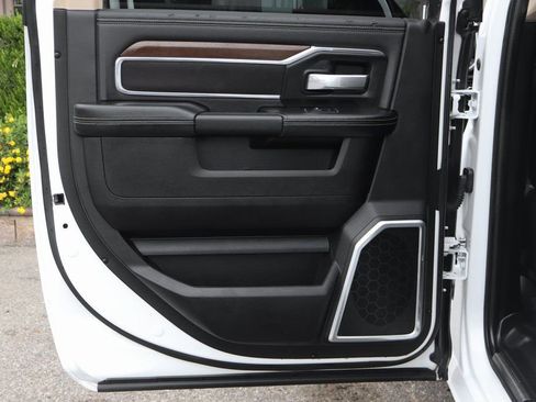 Used 2022 RAM 2500 Laramie image 40