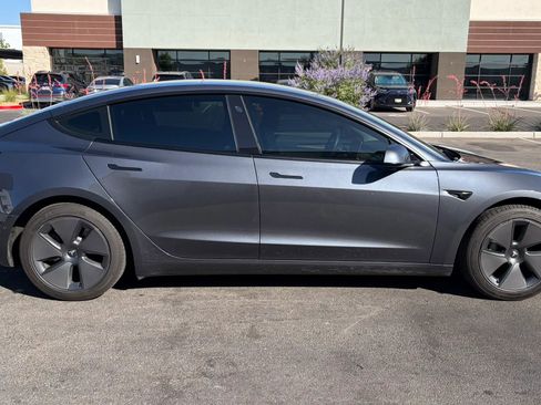 Used 2022 Tesla Model 3 Long Range AWD/4WD image 6