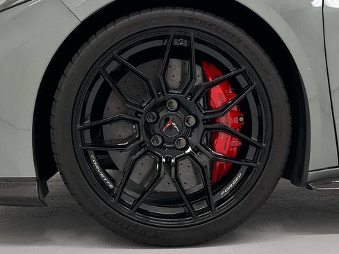 Used 2024 Chevrolet Corvette Z06 w/ Stealth Interior Trim Package RWD image 9