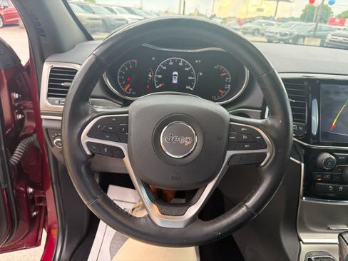 Used 2019 Jeep Grand Cherokee Limited AWD/4WD image 15