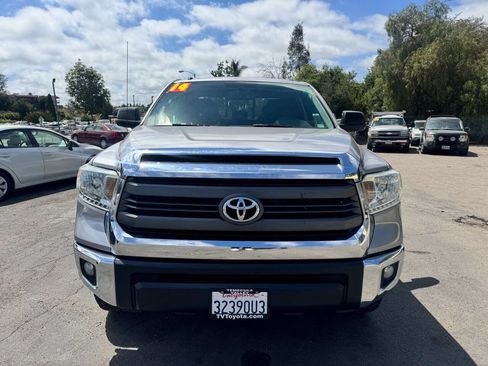 Used 2014 Toyota Tundra SR5 w/ SR5 Upgrade Package RWD image 2