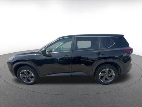Used 2025 Nissan Rogue SV FWD image 9