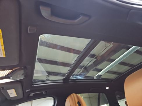 Used 2021 BMW X5 xDrive40i w/ Premium Package image 32