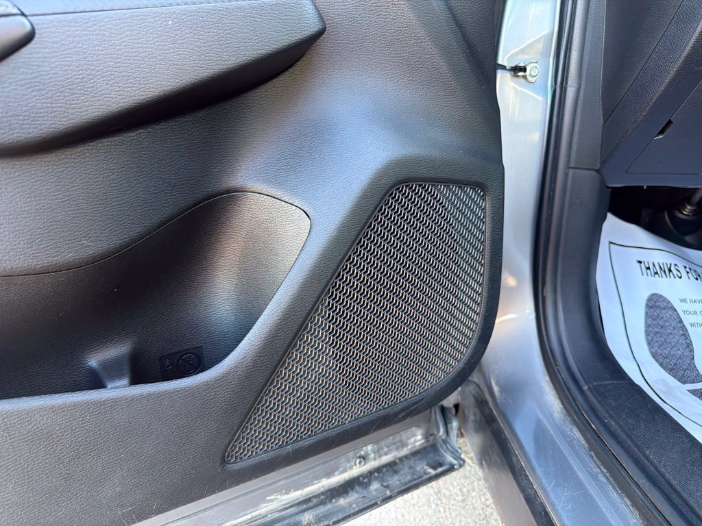 Used 2023 Mitsubishi Outlander 4WD Plug-In Hybrid image 26
