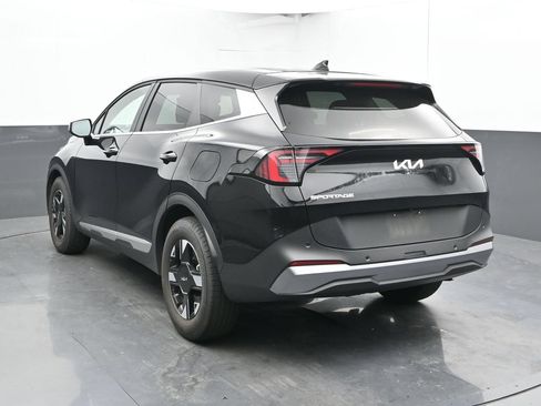 Used 2026 Kia Sportage LX FWD image 11