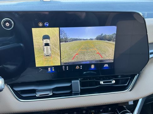 New 2026 Chevrolet Equinox ACTIV w/ Convenience Package III image 31