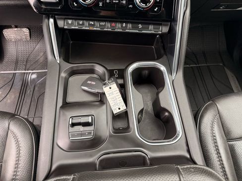 Used 2025 GMC Sierra 2500 Denali image 23