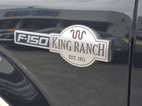 Used 2014 Ford F150 King Ranch w/ King Ranch Luxury Package image 9