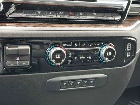 New 2025 GMC Sierra 3500 SLE w/ Preferred Package image 31