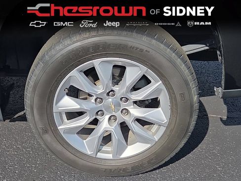 Used 2020 Chevrolet Silverado 1500 Custom w/ Custom Value Package AWD/4WD image 10