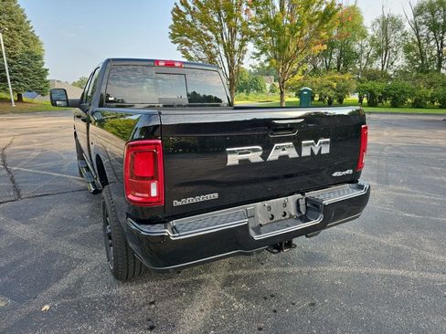 Used 2025 RAM 2500 Laramie AWD/4WD image 3