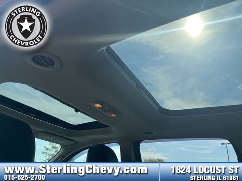 Used 2017 Chevrolet Traverse Premier image 26