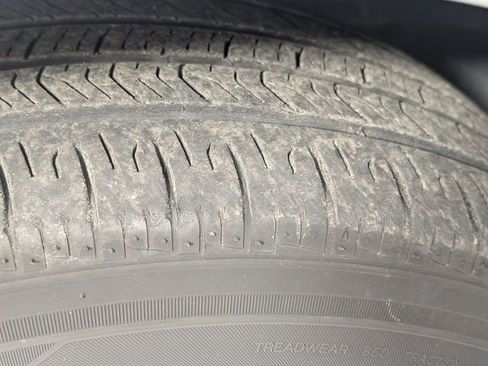 Used 2019 Dodge Grand Caravan SXT FWD image 9