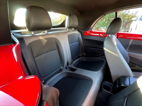 Used 2014 Volkswagen Beetle 2.5 image 28